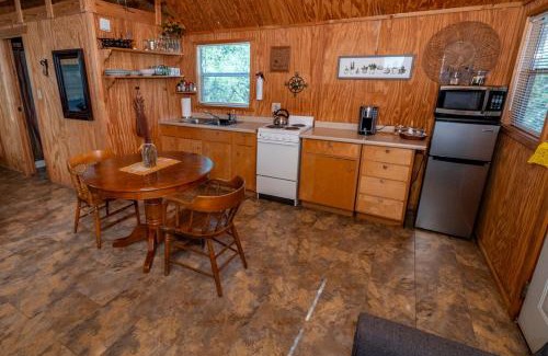 Eldorado House | Cozy Cabin Glamping Site in Eldorado, Perfect for Romantic Getaways Exploring Texas