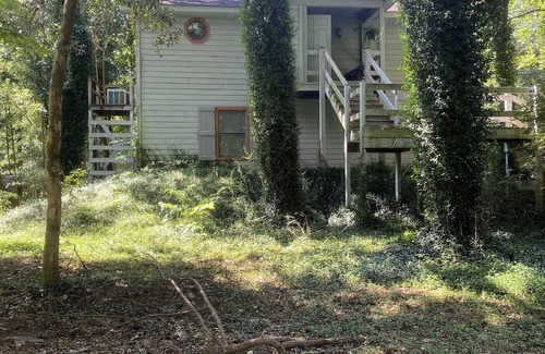 Covington Cabin | Cozy cabin in charming Covington