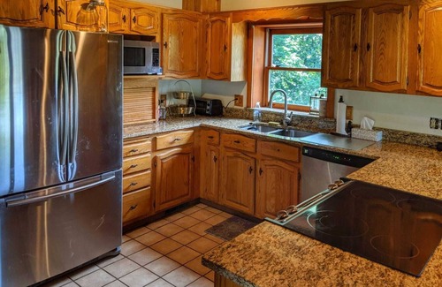 Coloma Cabin | Cozy Cabin in Coloma