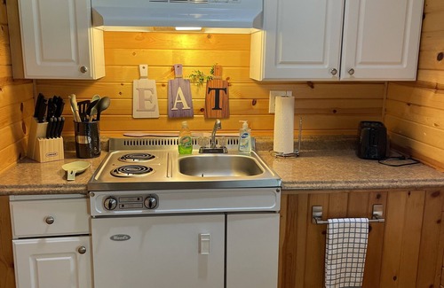 Wisconsin Dells Cabin | Cozy cabin in delightful Wisconsin Dells- Cabin A