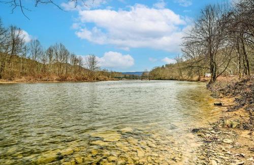 St George House | Cozy Cabin in Parsons Hike, Fish and Explore!