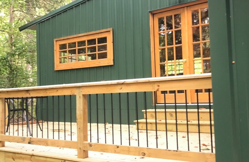 Bruno Cabin | Cozy cabin in secluded forest with deck on creek. Full kitchen. 900 square feet.
