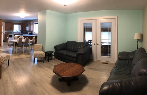 Saint Malo Cabin | Cozy cabin in St. Malo