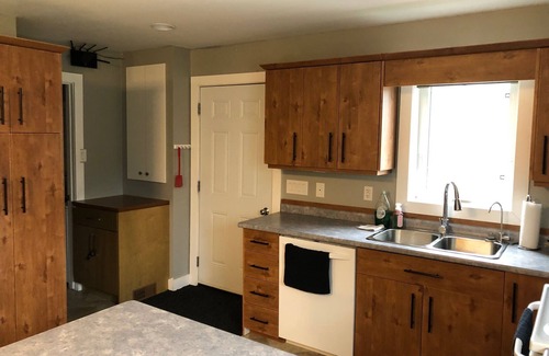 Saint Malo Cabin | Cozy cabin in St. Malo