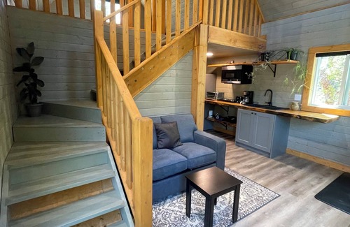 Argenta Cabin | Cozy cabin in the Lardeau valley. Start your adventures here!