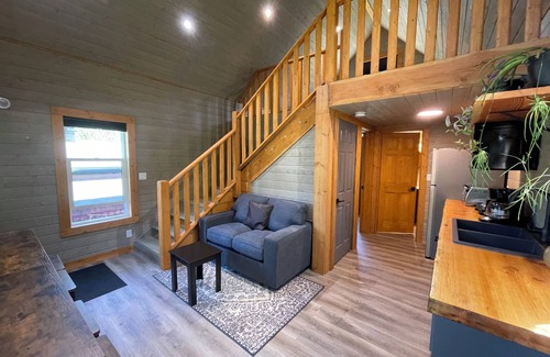 Argenta Cabin | Cozy cabin in the Lardeau valley. Start your adventures here!