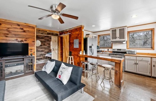 Andes Cabin | Cozy Cabin in The Catskills W/Wi-Fi, HDTV, Firepit