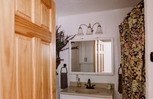 Shadow Mountain Cabin | Cozy Cabin in the Colorado Mountains
