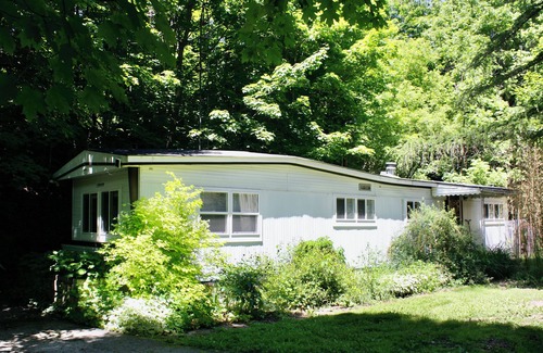 Clarksburg Cabin | Cozy Cabin in the Heart of The Blue Mountains
