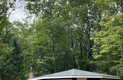 Hawley Cabin | Cozy Cabin in the Woods - close to great hiking spots!