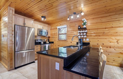 Thompsonville Cabin | Cozy cabin in the center of Crystal Mountain Resort.