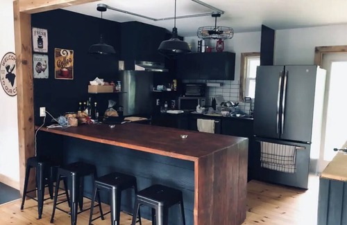McMurrich/Monteith Cabin | Cozy Cabin In The Woods