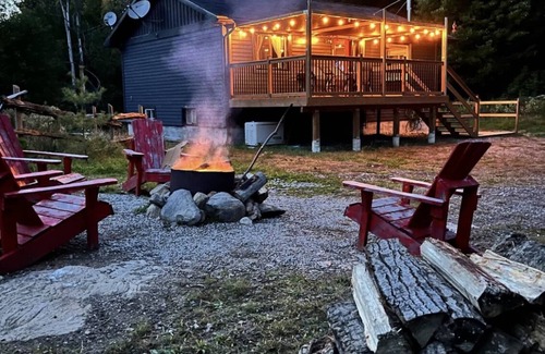 McMurrich/Monteith Cabin | Cozy Cabin In The Woods