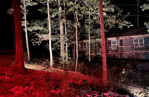 Counce Cabin | Cozy cabin in the woods. Close to boat ramp. Shared 5 bay boat storage