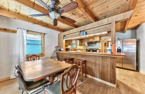 South Lake Tahoe Cabin | Cozy cabin in South Lake Tahoe