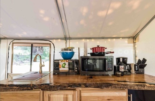 Duvall Cabin | Cozy cabin in welcoming Duvall with WiFi