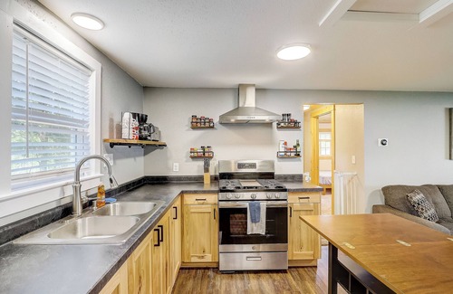 Town of Westfield Cabin | Cozy Cabin just 30 minutes from Wisconsin Dells!