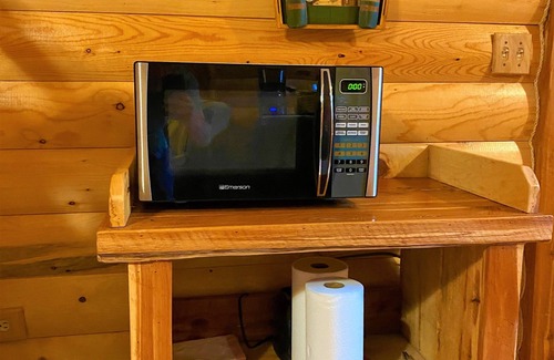 Mena Cabin | Cozy Cabin Lures from all Anglers