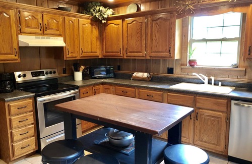 Revelo Cabin | Cozy Cabin Mountain Getaway ~Secluded & Scenic ~ Big South Fork! Relax Explore