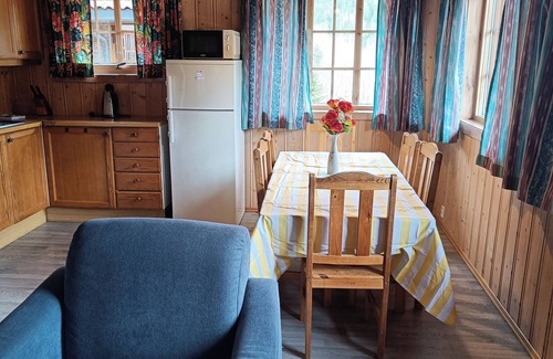 Vikberget House | Cozy cabin near Bjørneparken