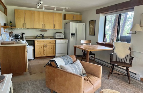 Boulder Cabin | Cozy Cabin Near Boulder with Wildlife and WiFi