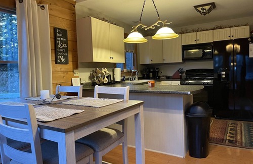 Franklin County Cabin | Cozy Cabin/Near Lake/Sugarloaf/Hike/Snowmobile ATV Access/Pets ok