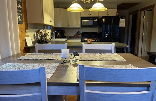 Franklin County Cabin | Cozy Cabin/Near Lake/Sugarloaf/Hike/Snowmobile ATV Access/Pets ok