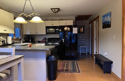 Franklin County Cabin | Cozy Cabin/Near Lake/Sugarloaf/Hike/Snowmobile ATV Access/Pets ok