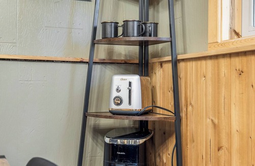 Lead Cabin | Cozy Cabin Near Trails, Large Parking Area, Hot Tub, 1/4 Mile off Highway!