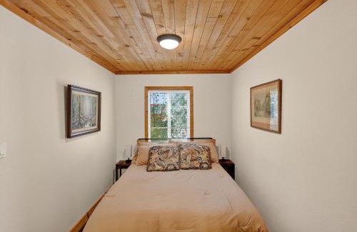 Cobb House | Cozy Cabin Near Wineries, Harbin Hot Springs cabin
