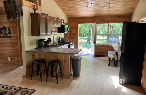 Reed City Cabin | Cozy cabin on 30 acres