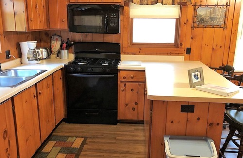 Arbor Vitae Cabin | Cozy Cabin On Big Arbor Vitae Lake - Great Fishing!