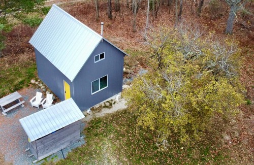 Blue Hill Cabin | Cozy Cabin on Blue Hill Farm