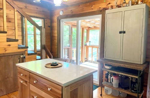 Schroon Lake Cabin | Cozy Cabin on roaring Brook