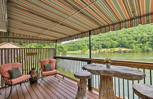Chattanooga House | Cozy Cabin on Tenn River - 10 Mi to Chattanooga!
