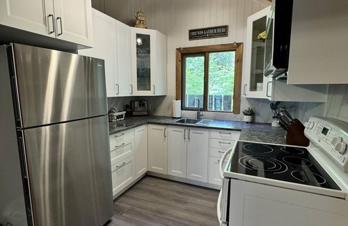 Anglemont Cabin | Cozy Cabin on the 7th Green at Anglemont Estates Golf Course