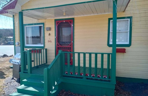 Aroostook Cabin | Cozy Cabin on The Lake