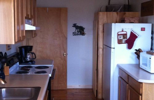 Dillon Cabin | Cozy Cabin - Prime Fly Fishing, Hunting or Vacation - Very CLEAN & Comfy-Montana