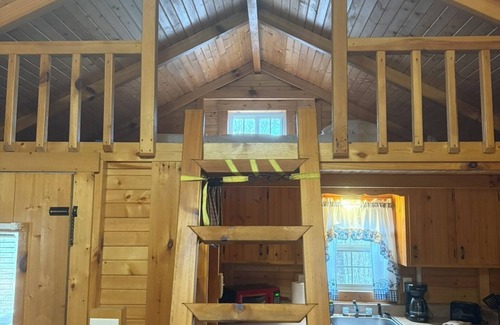 Mammoth Cave Cabin | Cozy Cabin Retreat w/Hot Tub & Disc Golf — Minutes from Mammoth Cave