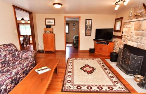 Berryville House | Cozy cabin right on the Shenandoah River. Kayak and tube your way to relaxation.