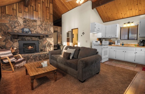 Woodlands Cabin | Cozy Cabin