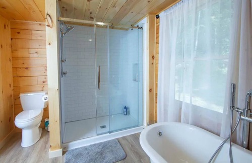 Post Mills Cabin | Cozy Cabin