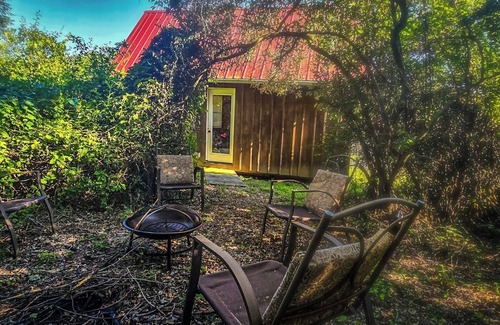 East Fultonham Cabin | Cozy cabin