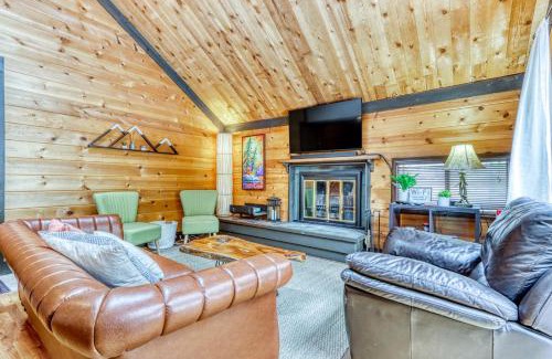 Overlook Park House | Cozy Cabin