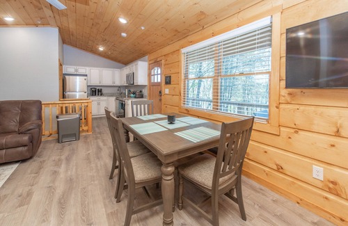 McHenry Cabin | Cozy Cabin w/Arcade, Deck & Fire Pit