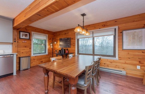 McHenry House | Cozy Cabin w/Fireplaces, Sauna & Firepit