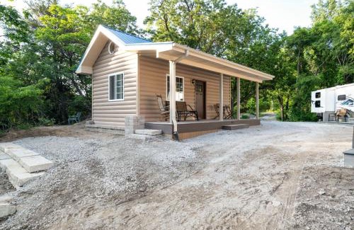 Miller Beach House | Cozy Cabin w Loft Grill Fire Pit