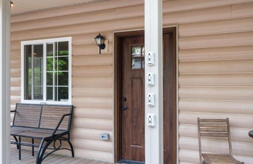 Miller Beach House | Cozy Cabin w Loft Grill Fire Pit