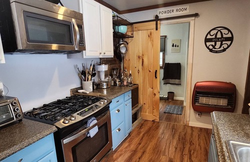 Dolgeville Cabin | Cozy Cabin w view of the milkyway w/hottub , Nearby SKIING,FISHING,HIKING,ATVING