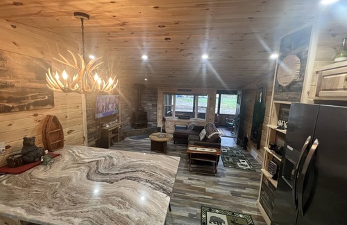 Broadalbin Cabin | Cozy cabin with 165ft private beach area - on The Great Sacandaga Lake.
